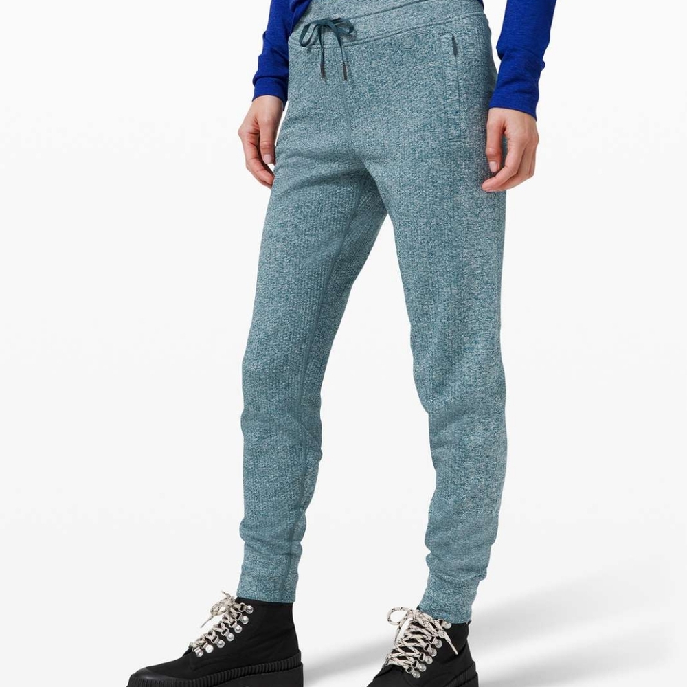 Lululemon Engineered Warmth Jogger Submarine / White - Picture 3 of 11